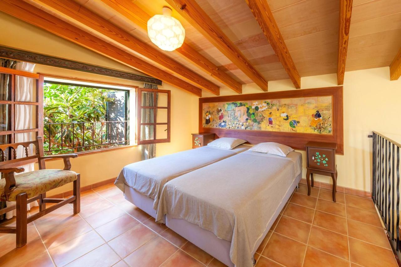 Geminis Villa Llucmajor  Luaran gambar